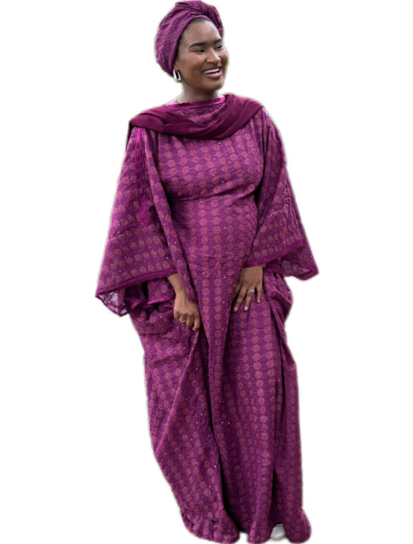 Grand boubou, brodé, taille unique, Très bon état, foulard