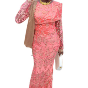 Robe brodé, taille XS/S, Très bon état, foulard