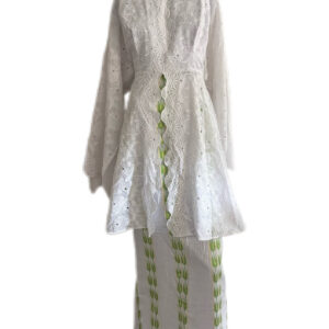 Jupe complet, Brodé/tissu "léger", taille XL, Très bon état, foulard
