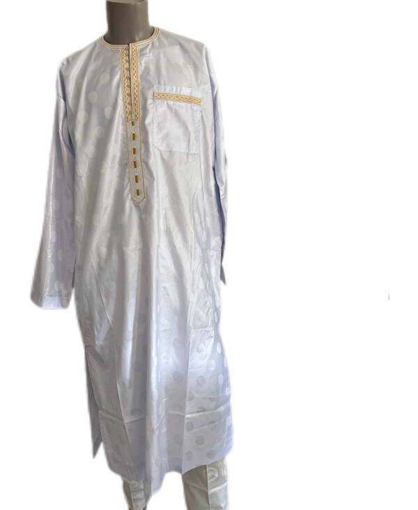 Ensemble deux pièces, Bazin blanc, Taille M, Très bon état