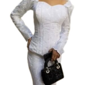 Jupe complet Brodé blanc, Taille S, Très bon état, foulard