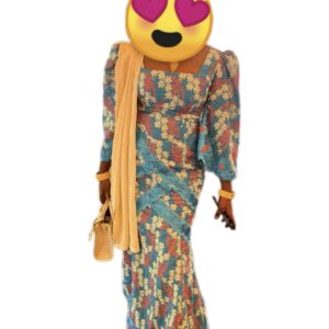 Robe brodé, Taille S, Très bon état, foulard