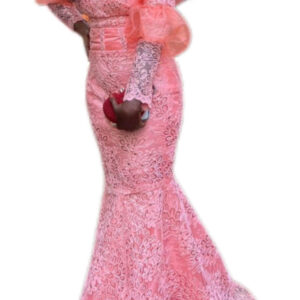 Robe brodé rose, taille M, Très bon état