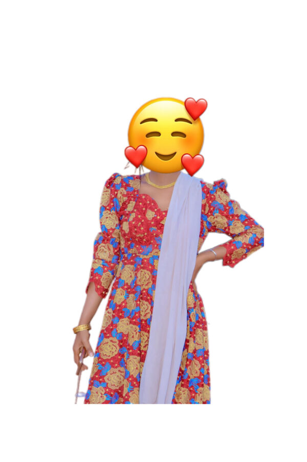 Robe brodé Autriche, Taille S, Très bon état