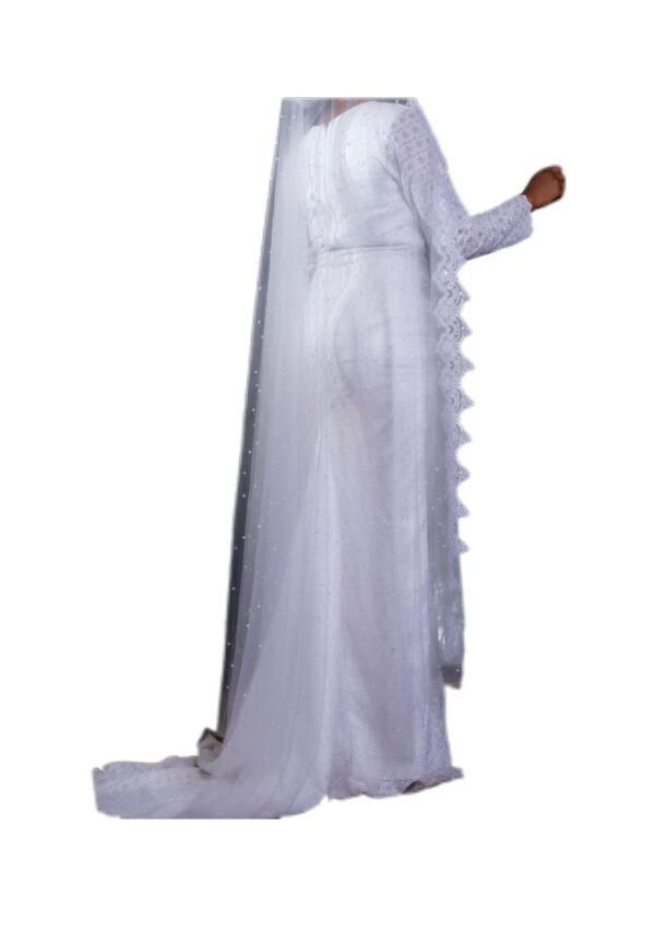 Robe de mariée Brodé Autriche, Taille M, Très bon état, Foulard