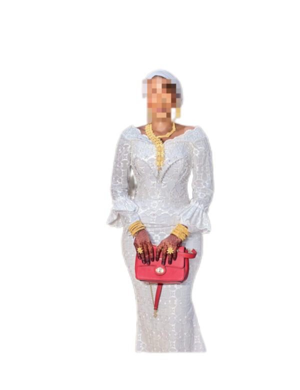Robe brodé Blanc, Taille S, Quasi-neuf, Foulard