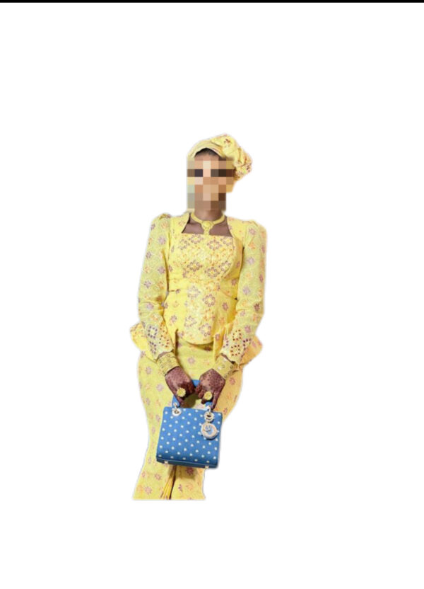 Jupe complet Brodé, taille S, Quasi-neuf, foulard