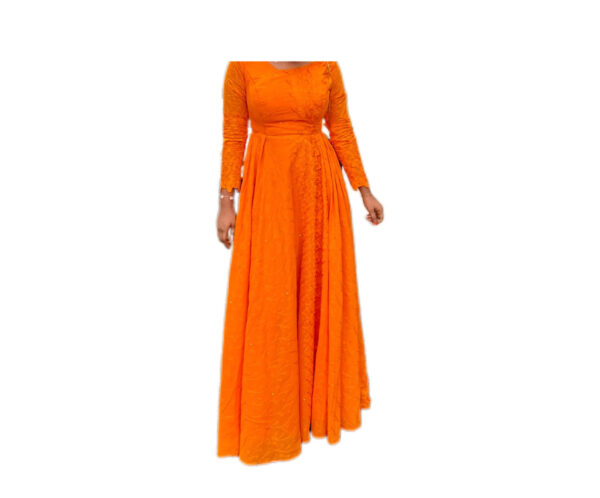 Robe Brodé Autriche, taille M/L, Très bon état