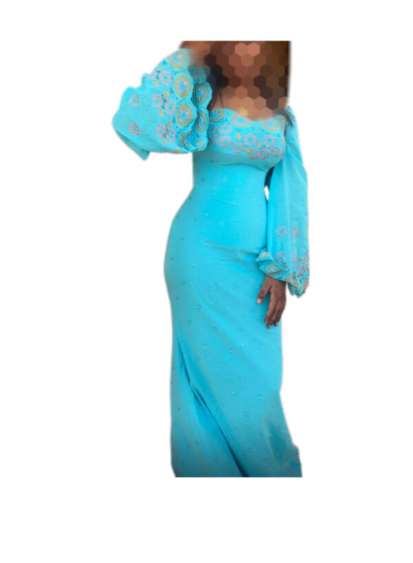 Robe brodé Voile Bleu, Taille M, Très bon état