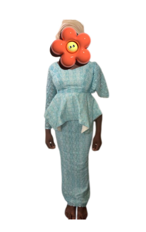 Jupe complet femme brodé, taille L, Très bon état