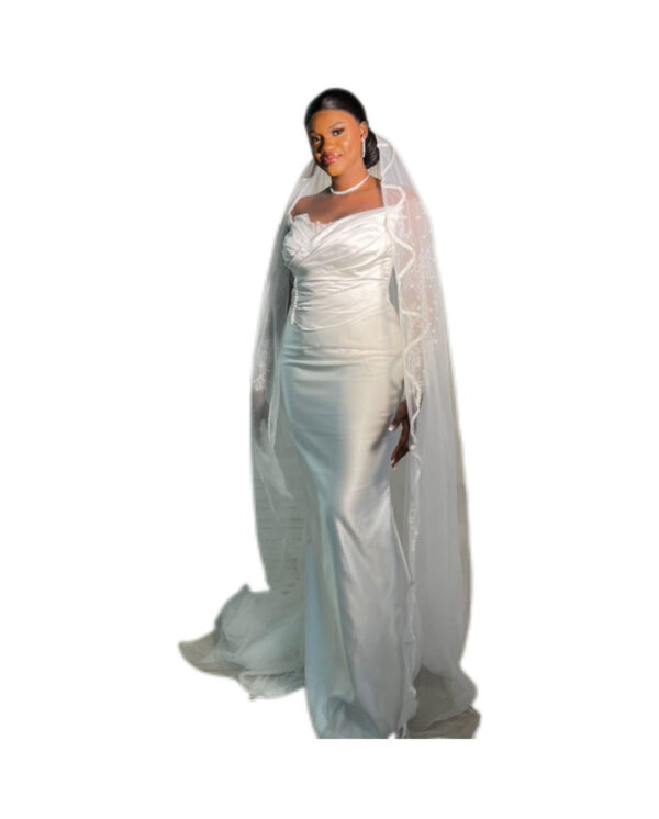 Robe de mariée Tissu, voile de 2 mètres, Taille XL, Très bon état