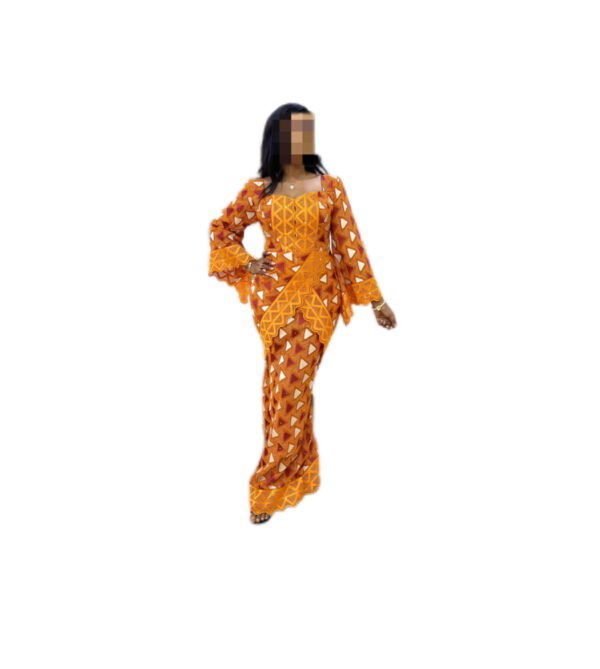 Robe brodé, Taille M, Quasi-neuf, foulard
