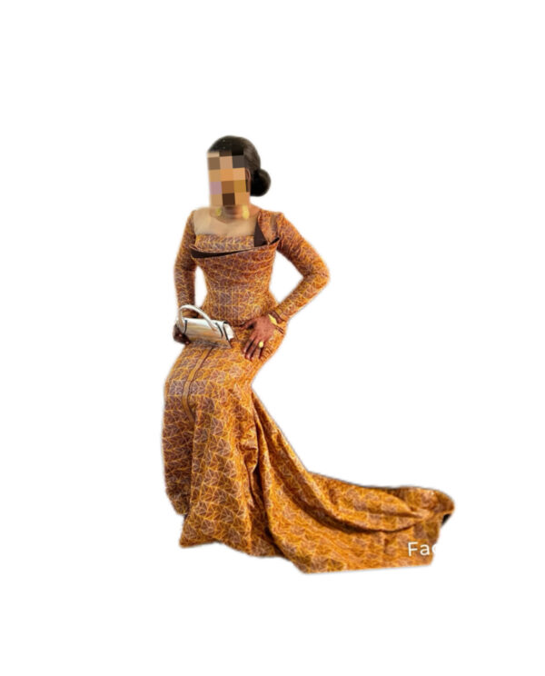 Robe Brodé Autriche, taille M, Quasi-neuf