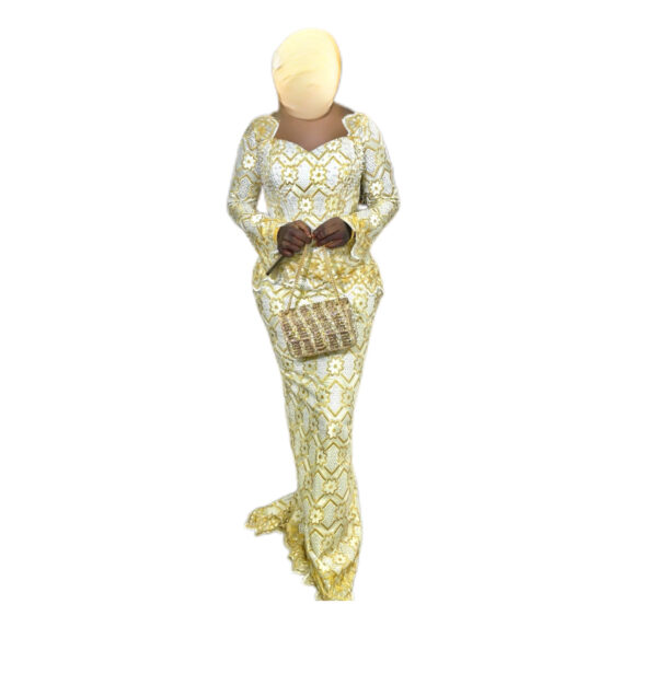 Robe brodé, Taille M, Quasi-neuf