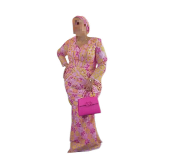 Robe brodé Autriche Maïmour, taille XXXL, Quasi-neuf, Foulard
