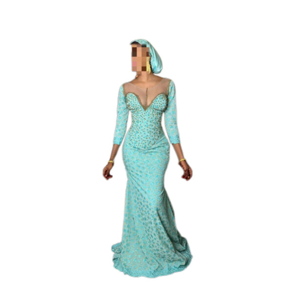 Robe brodé,  Taille S, Quasi-neuf, Foulard