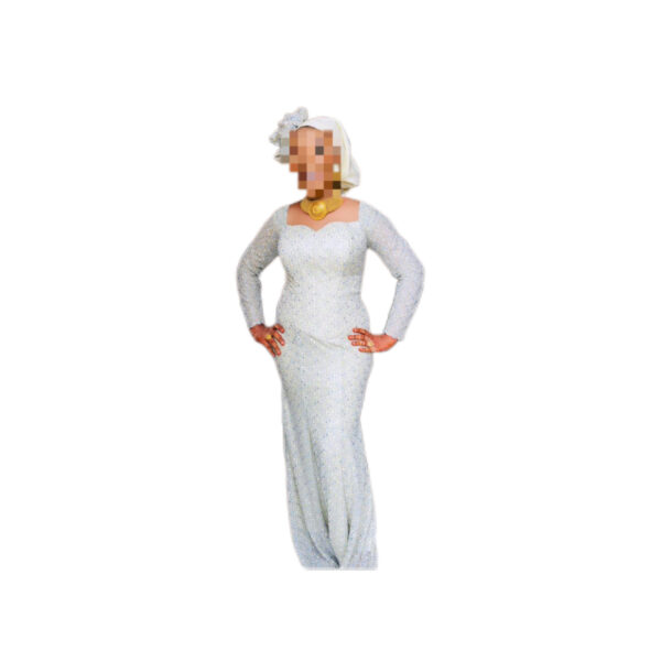 Robe brodé, taille M, Quasi-neuf, foulard
