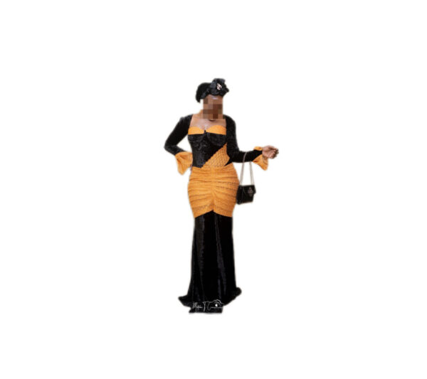 Robe brodé autriche/velour, taille M, Foulard