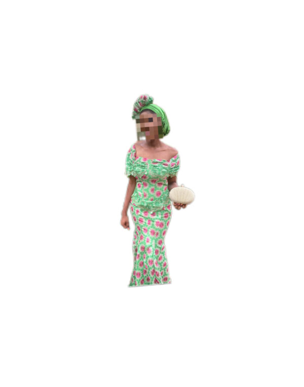 Robe brodé, taille S, Quasi-neuf, turban