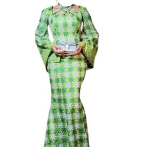 A19112025, Brodé vert, Taille M, Quasi-neuf, foulard