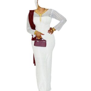 AF10122025, robe brodé blanc, taille M, Quasi-neuf, foulard