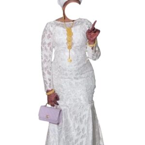 FB11012026, brodé blanc, taille L