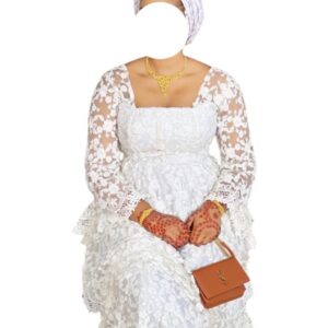 OU16012026, brodé blanc, taille M, Foulard