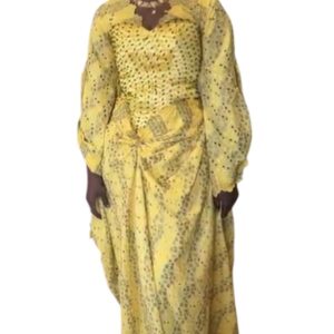 FH18022026, robe brodé Autriche, taille M, foulard