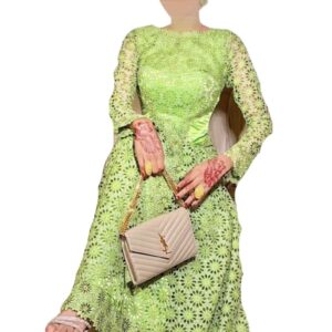 HP09022026, robe brodé, taille S, foulard