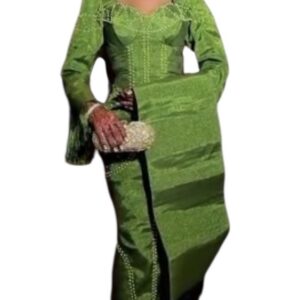 TC09022026, robe traditionnelle, taille M, foulard, écharpe