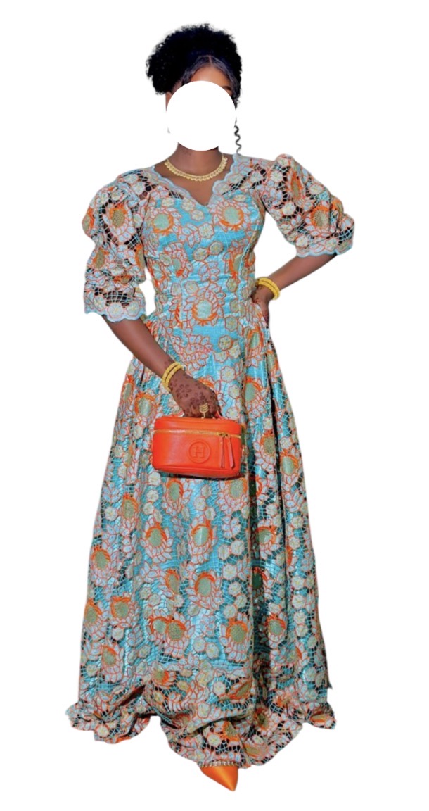 TA09022026, robe brodé, taille S