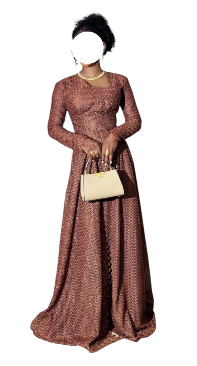 TA09022026, robe brodé, taille S