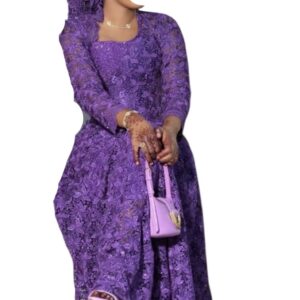 GO14022026, robe brodé, taille M, foulard