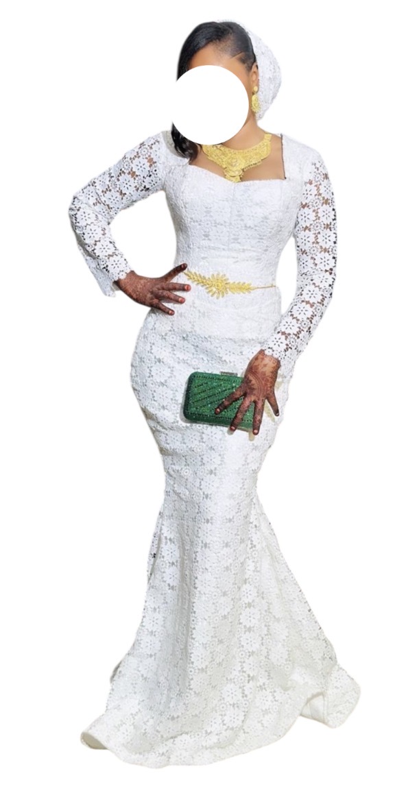 YB16022026, Robe brodé blanc, Taille XL