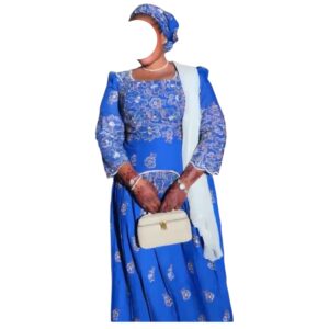 OU16012026, robe brodé voile, taille XL, foulard