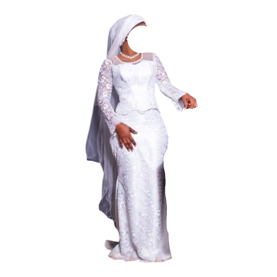 SN30062026, Robe de Mariée, Taille L, Voile