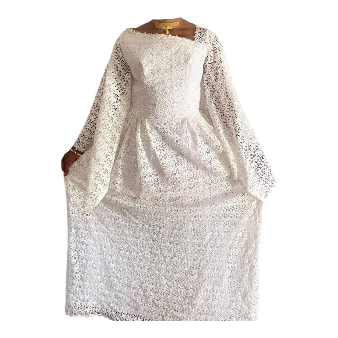 AD12092026, Robe Bordé, Taille M